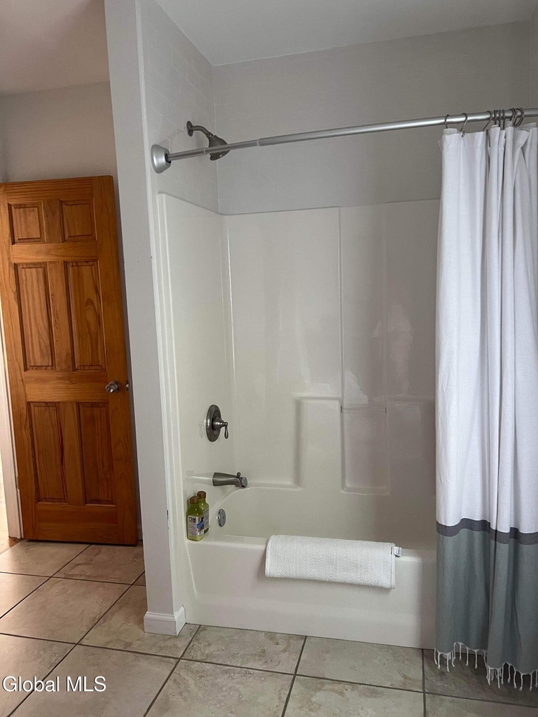 165 Lake Avenue - Photo 2