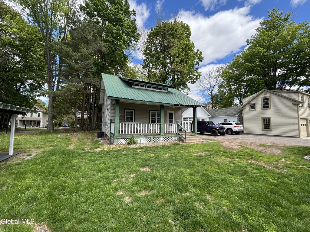 165 Lake Avenue - Photo 29