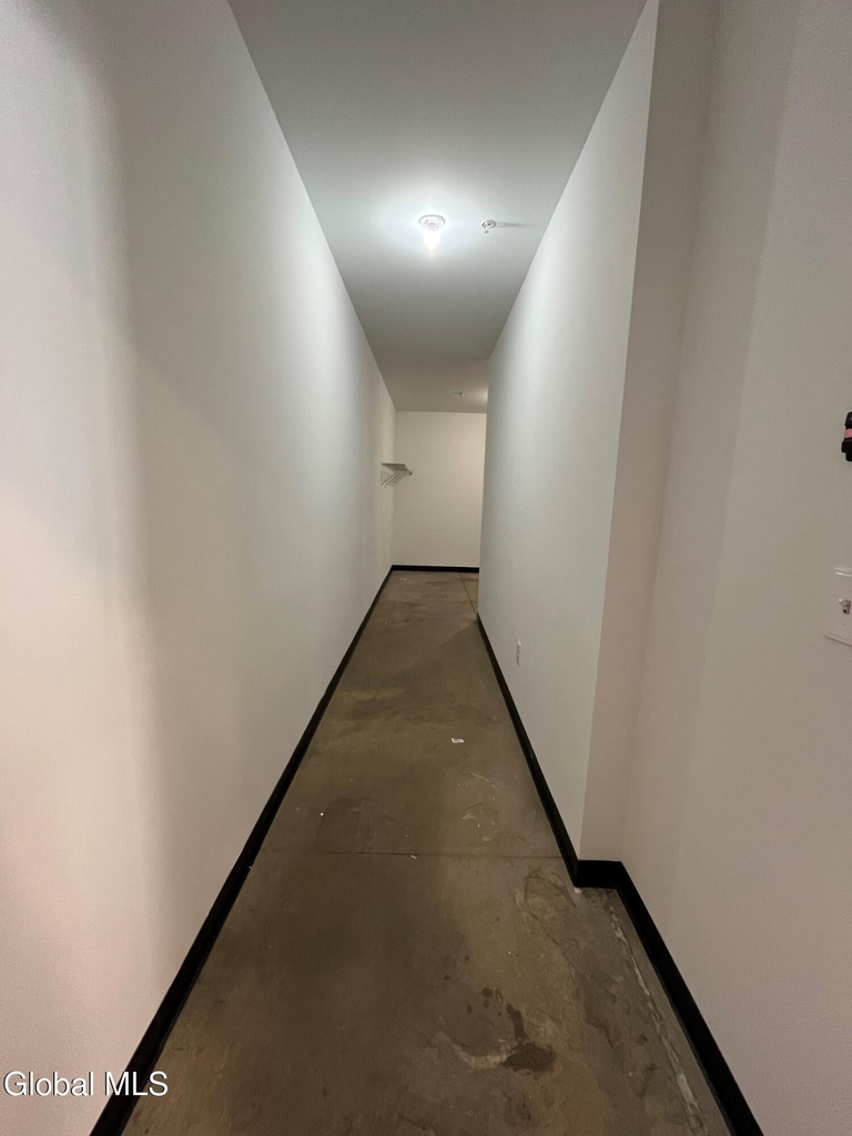 60 Weibel Avenue - Photo 1