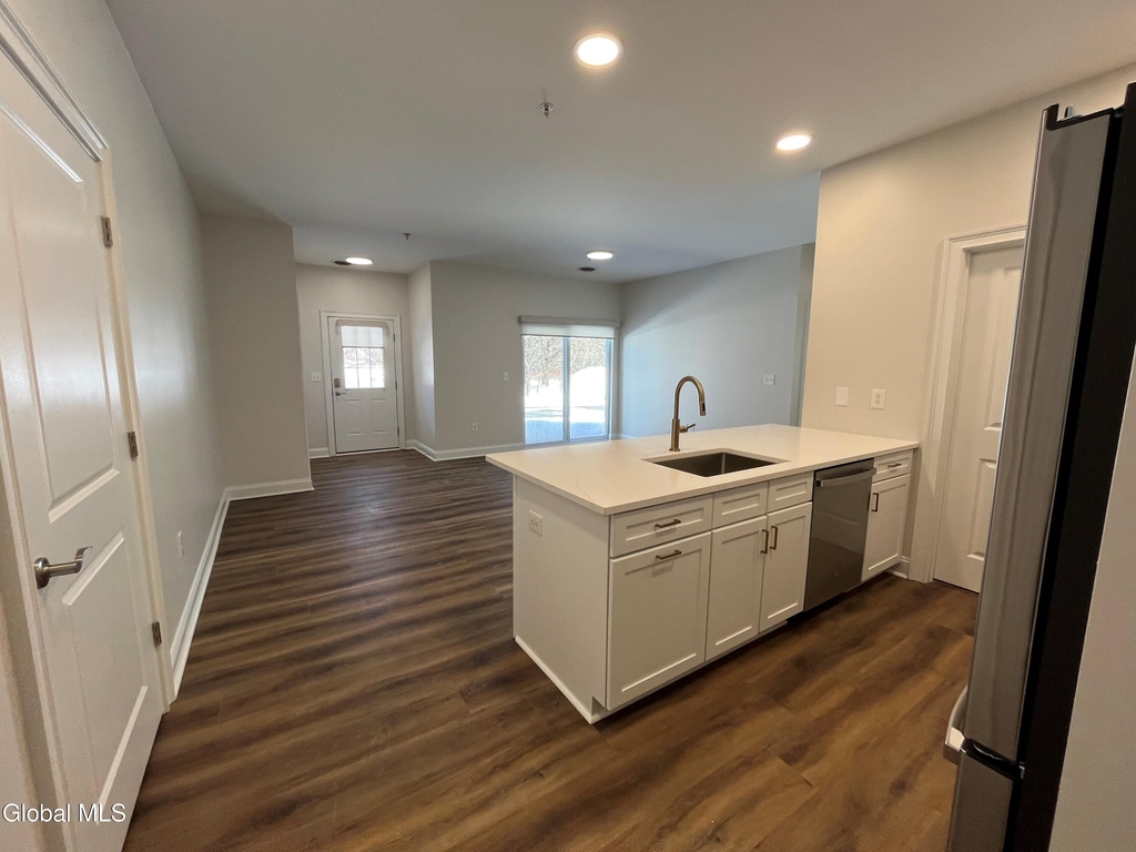 60 Weibel Avenue - Photo 3