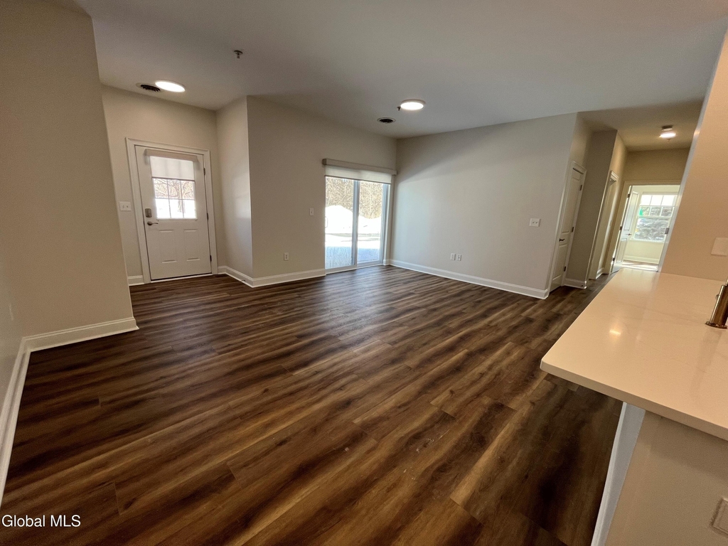60 Weibel Avenue - Photo 8