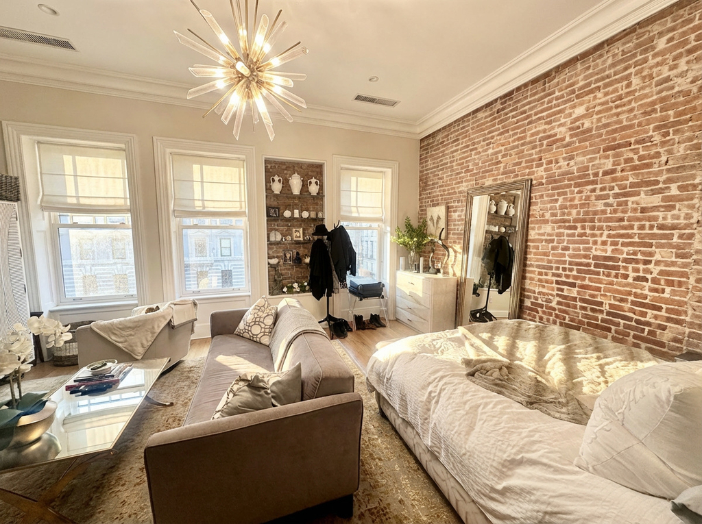 1298 Madison Avenue - Photo 1