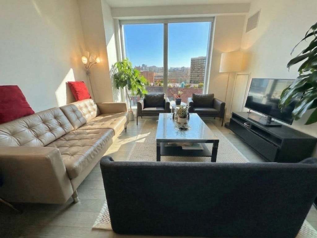 252 South Street - Photo 2