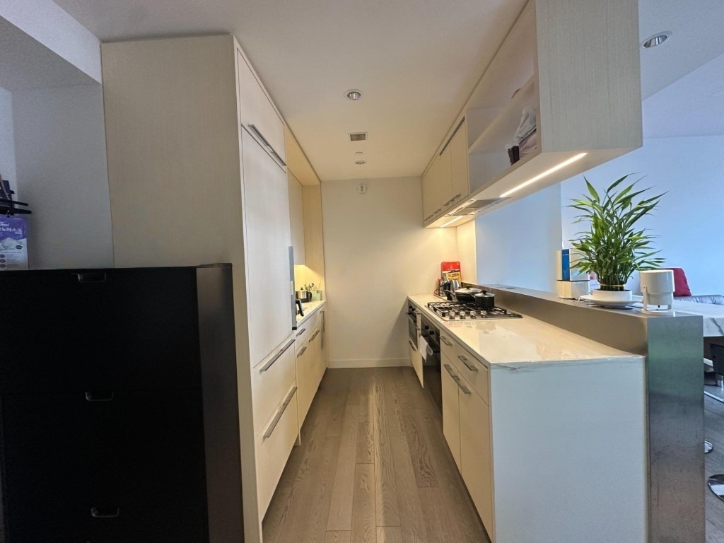 252 South Street - Photo 5