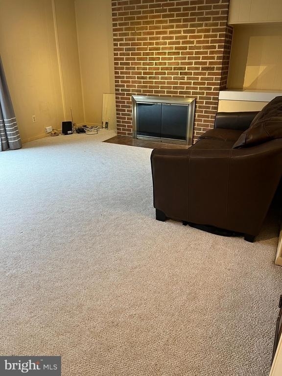147 East Street Ne - Photo 1