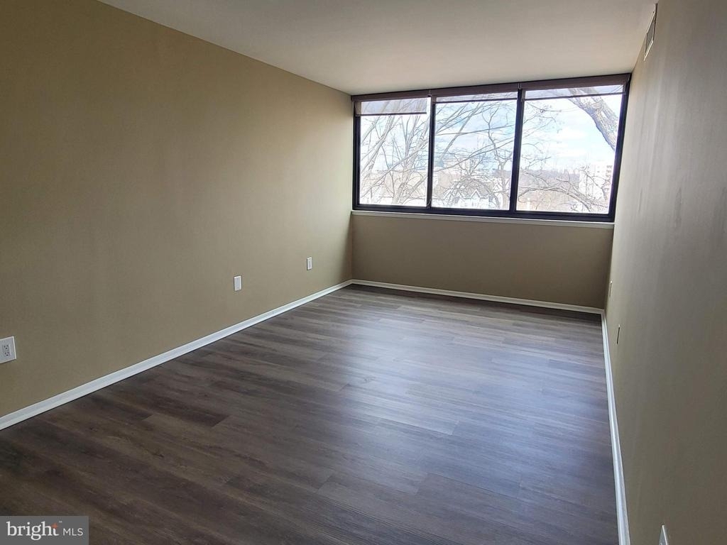 8 S Van Dorn Street - Photo 9