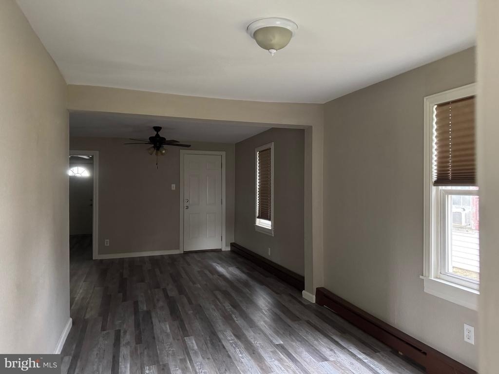 21 W Maple Street - Photo 4