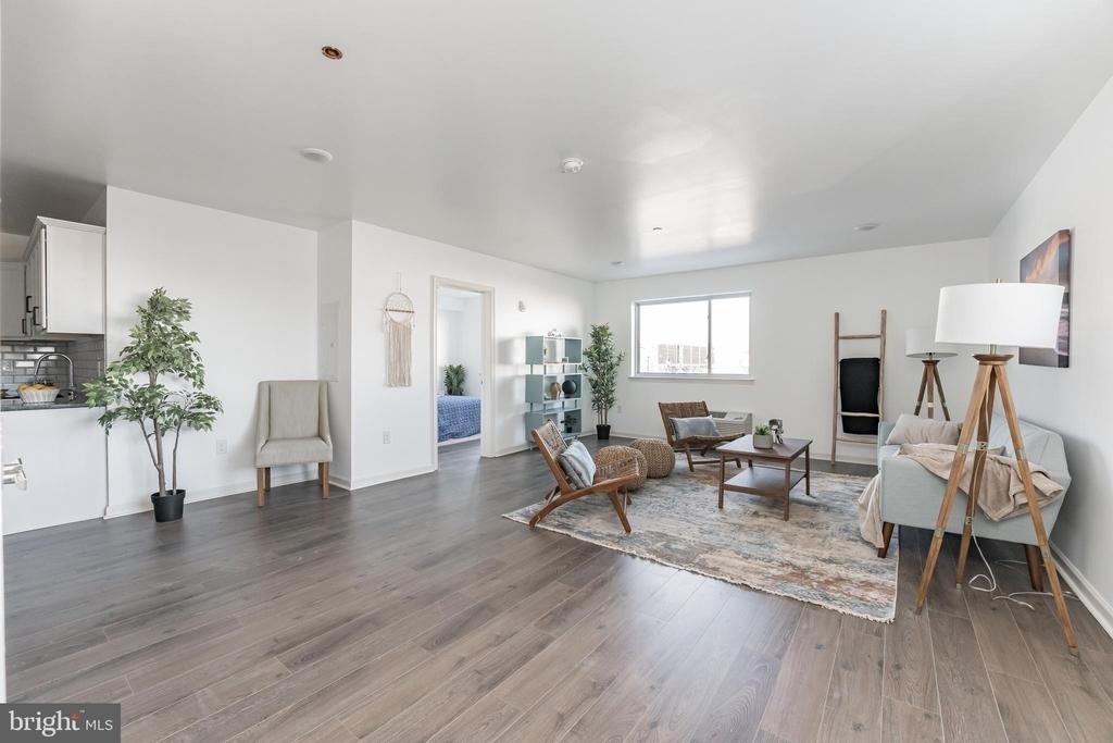6649 Ridge Avenue - Photo 5
