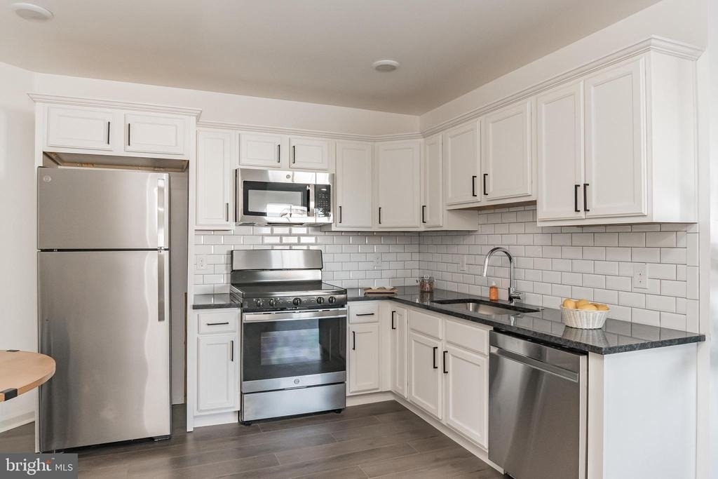 6649 Ridge Avenue - Photo 2
