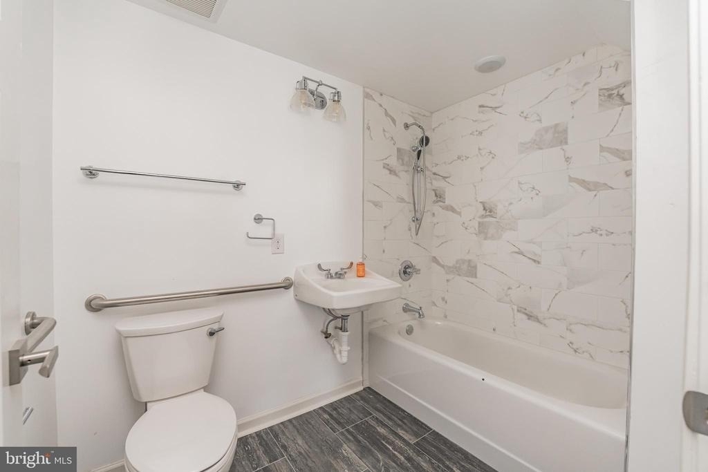 6649 Ridge Avenue - Photo 3