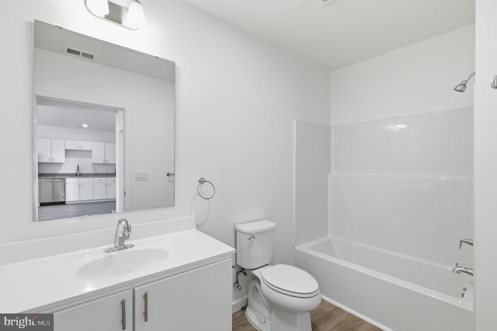 915 N Broad Street - Photo 6