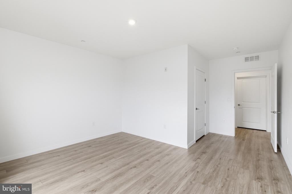 915 N Broad Street - Photo 8