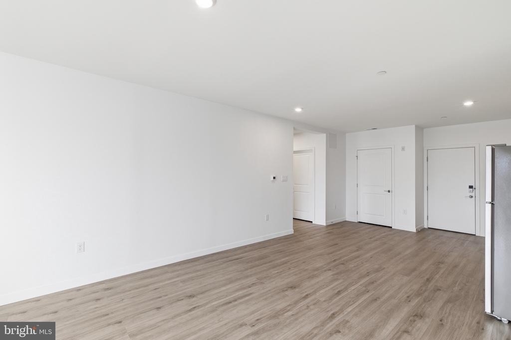 915 N Broad Street - Photo 4