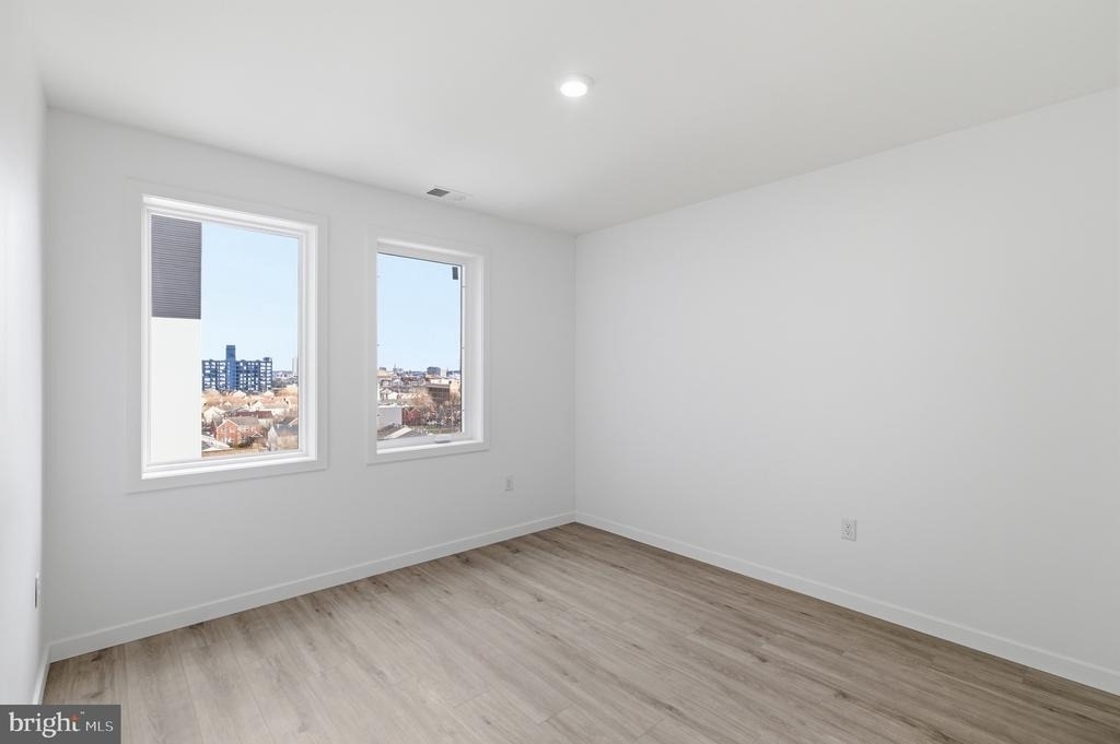 915 N Broad Street - Photo 8