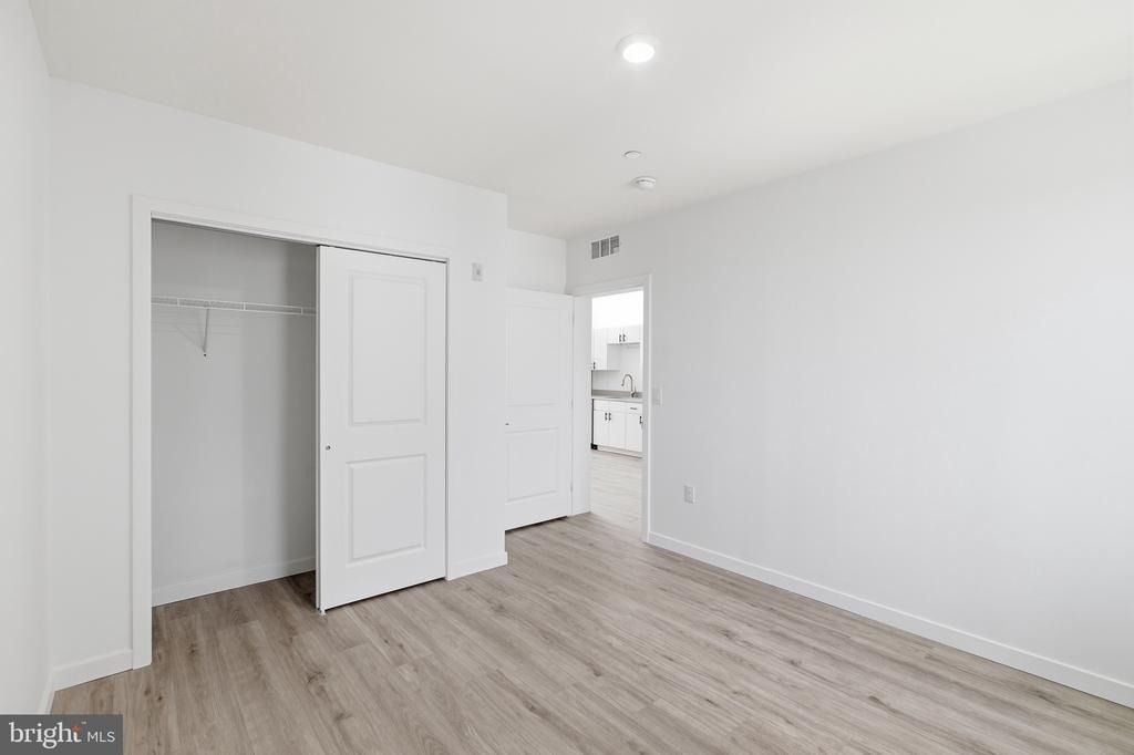 915 N Broad Street - Photo 9