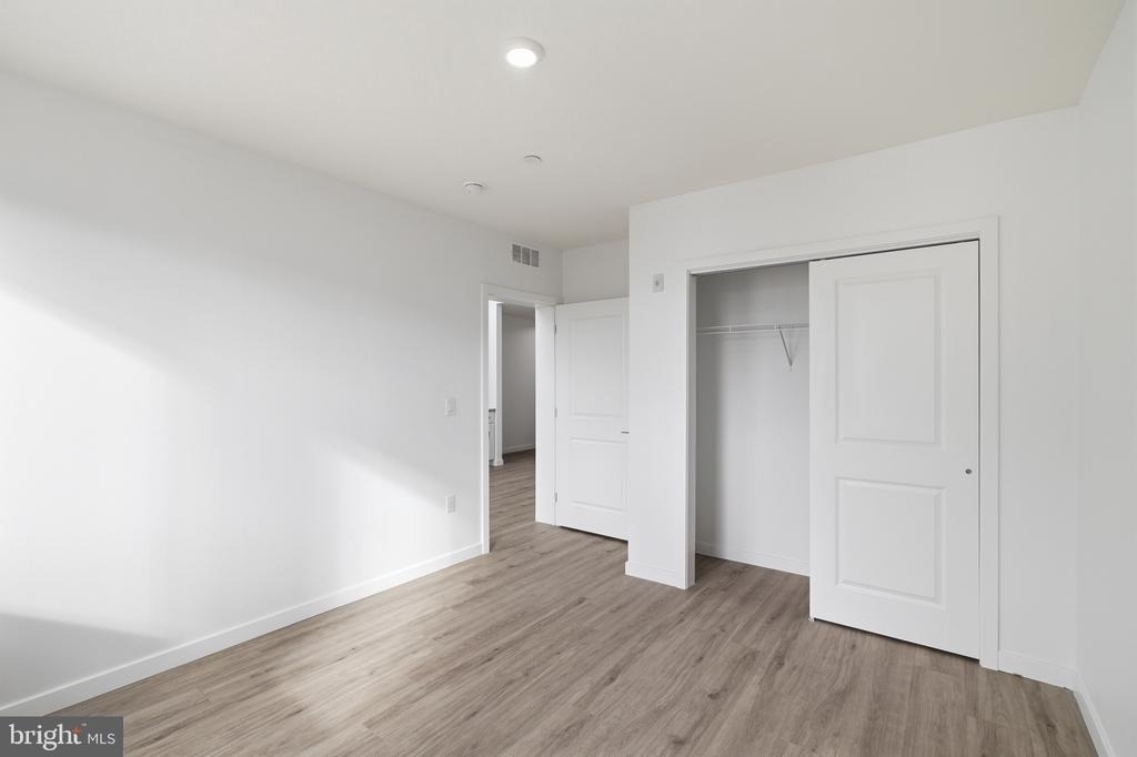 915 N Broad Street - Photo 6