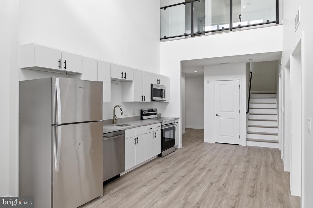 915 N Broad Street - Photo 2