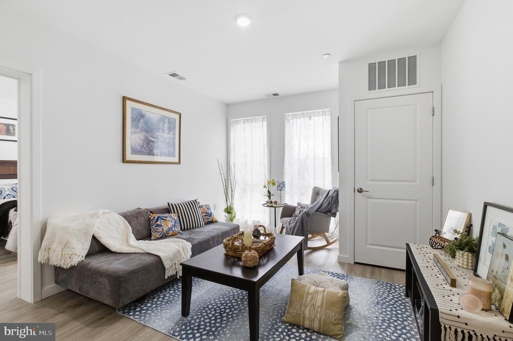 915 N Broad Street - Photo 8