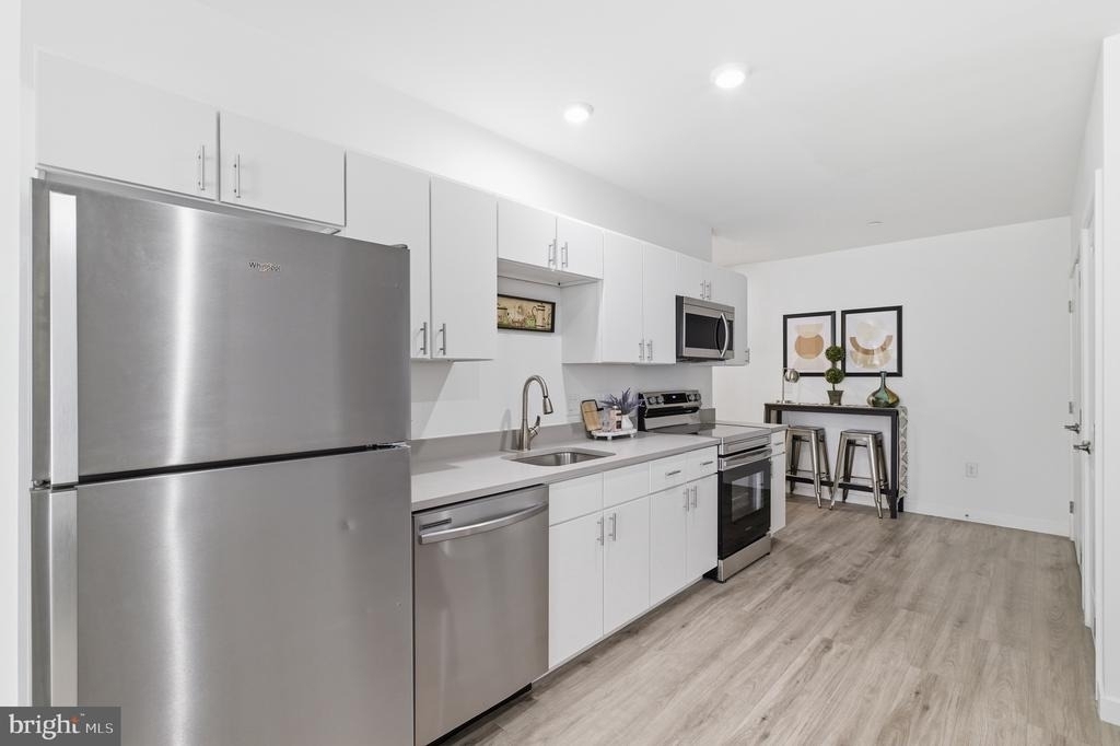 915 N Broad Street - Photo 4