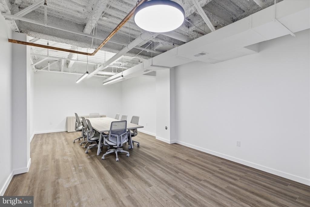915 N Broad Street - Photo 36