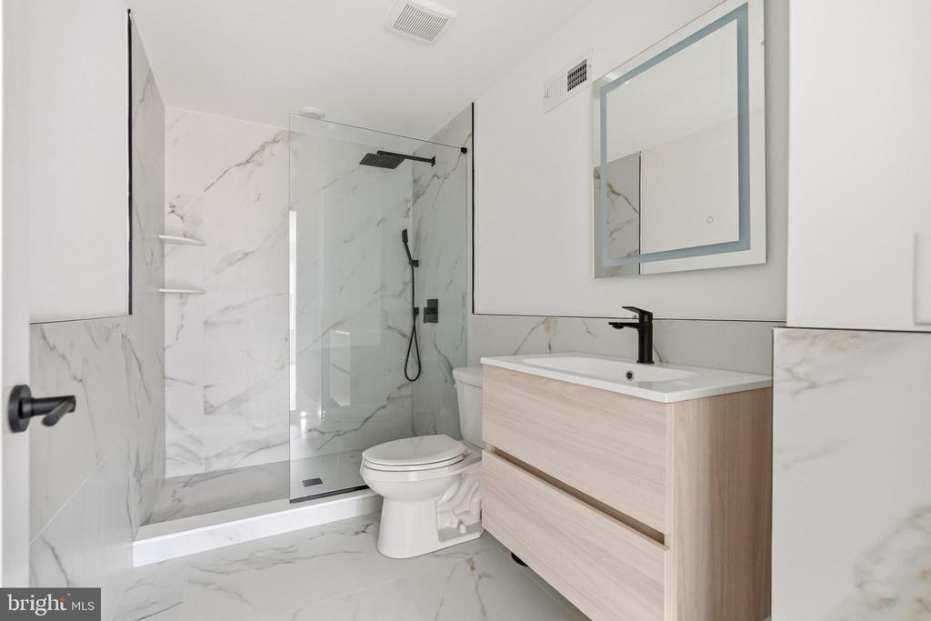 208 Vine Street - Photo 10