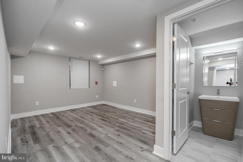 616 N Union Street - Photo 16