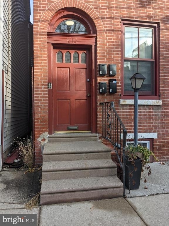 1213 Shackamaxon Street - Photo 1