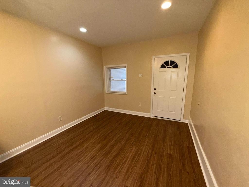5437 Christian Street - Photo 2