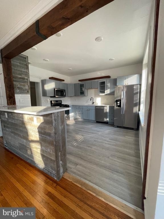 114 Levering Street - Photo 3