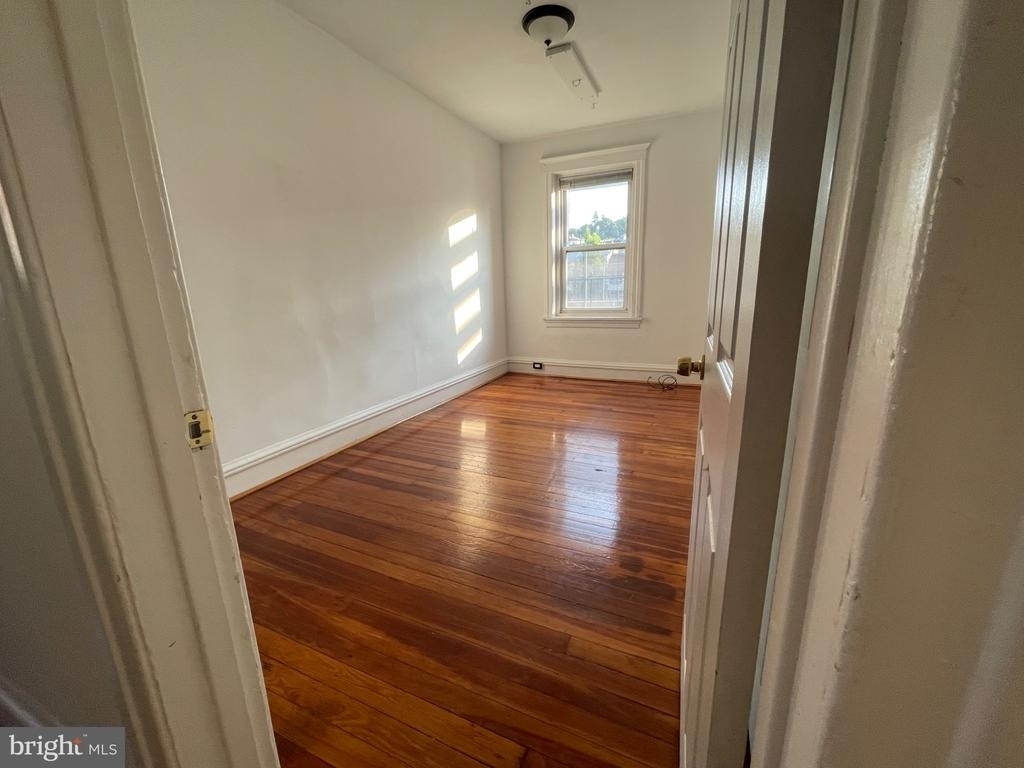 114 Levering Street - Photo 19
