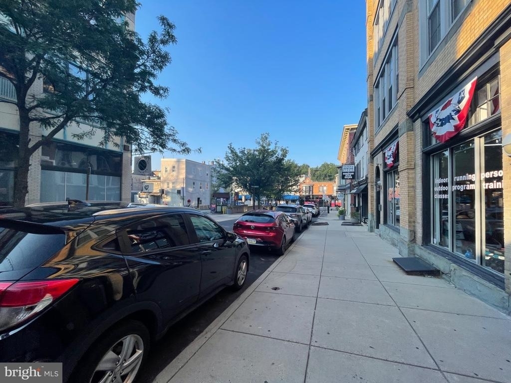 114 Levering Street - Photo 1