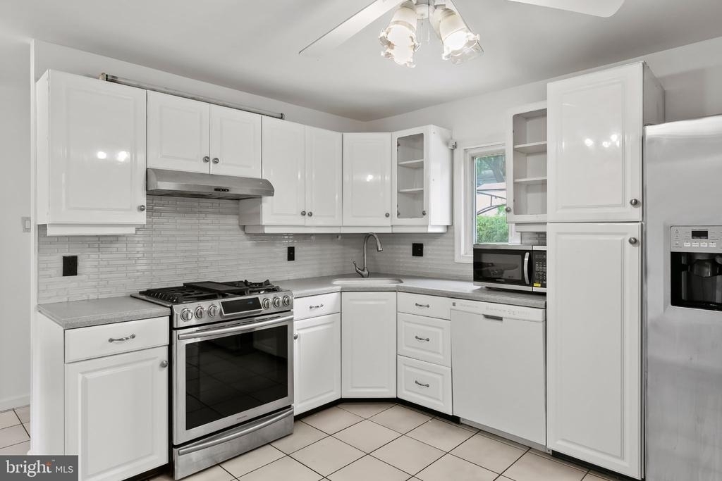 116 Eaton Place - Photo 8