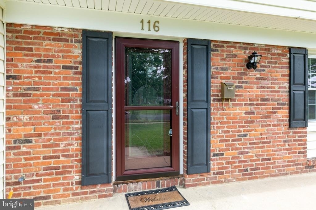 116 Eaton Place - Photo 2