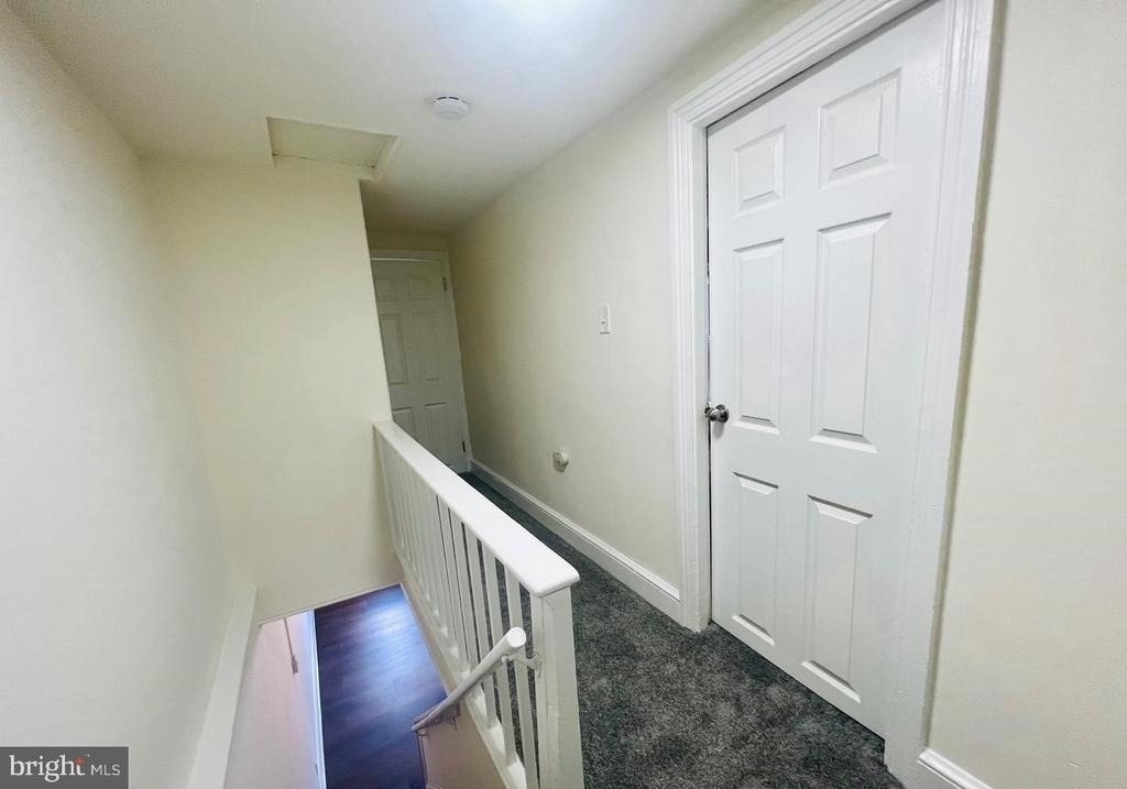 336 Barclay Street - Photo 12