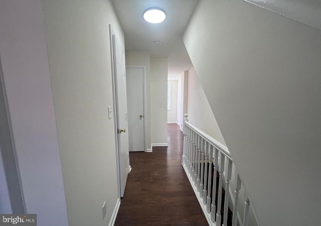 336 Barclay Street - Photo 5