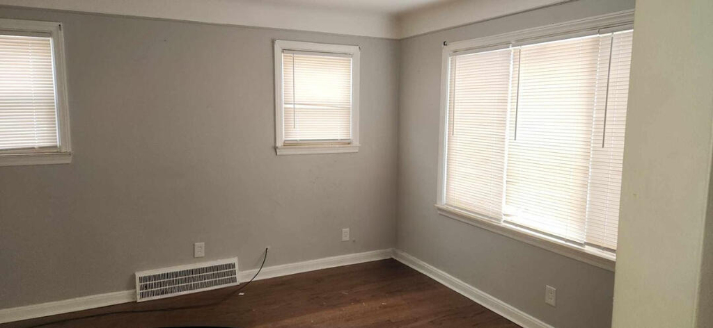 11776 Rossiter Street - Photo 5