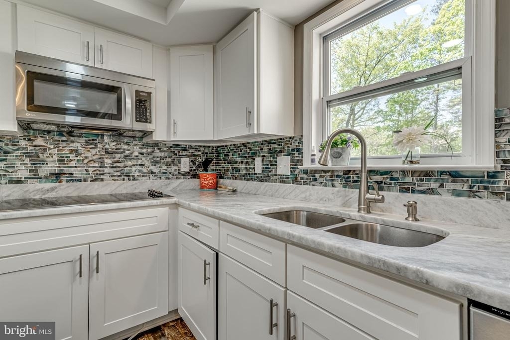 11315 Demmy Way - Photo 8