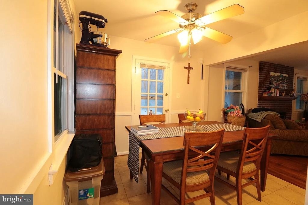 13904 Mills Avenue - Photo 5