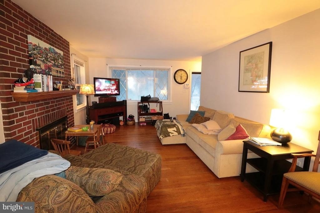 13904 Mills Avenue - Photo 7