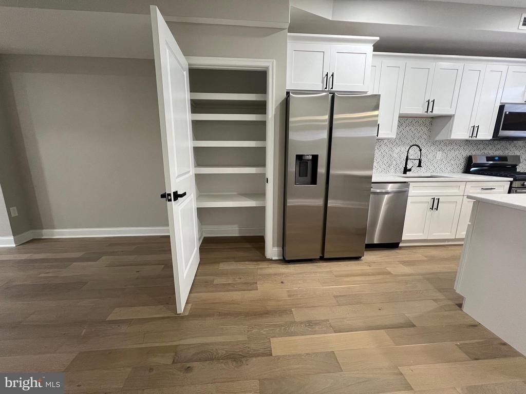 717 N Collington Avenue - Photo 6