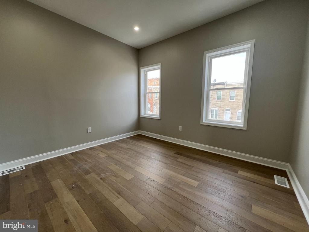 717 N Collington Avenue - Photo 31