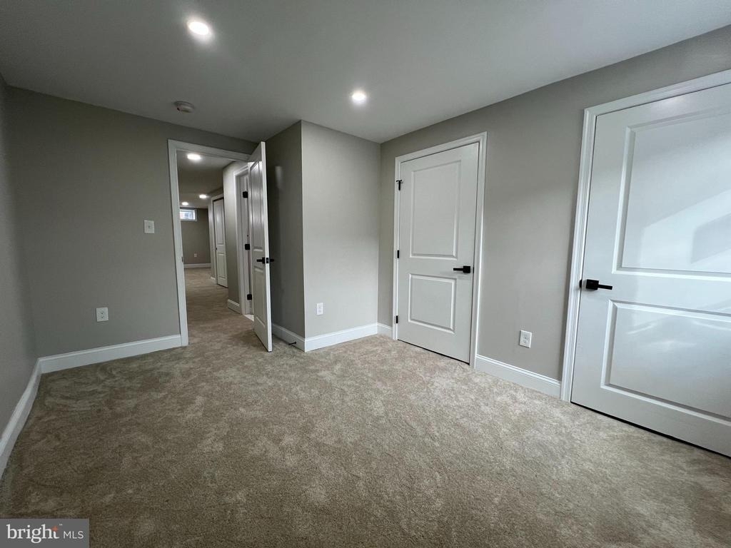 717 N Collington Avenue - Photo 21