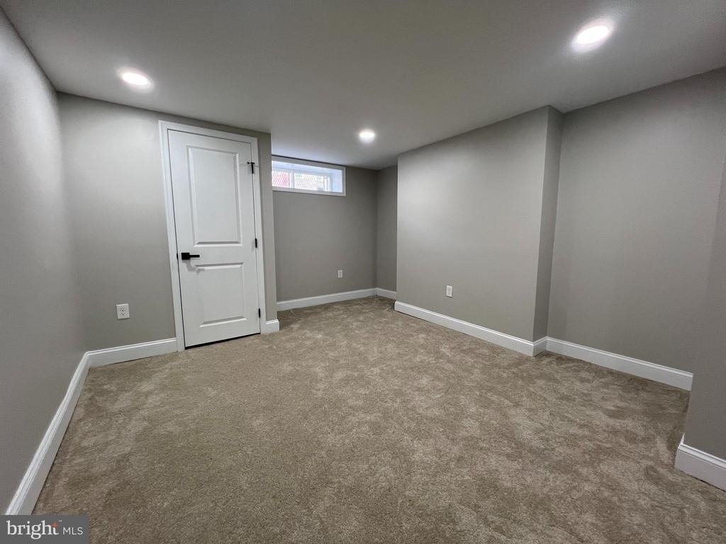 717 N Collington Avenue - Photo 16