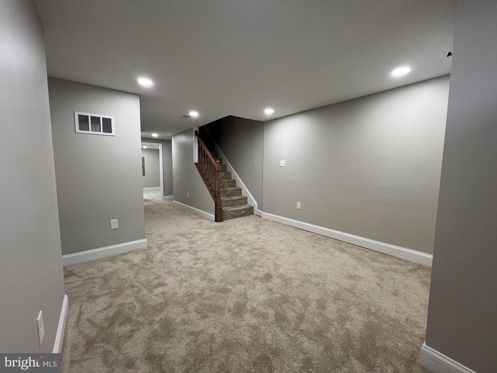 717 N Collington Avenue - Photo 14