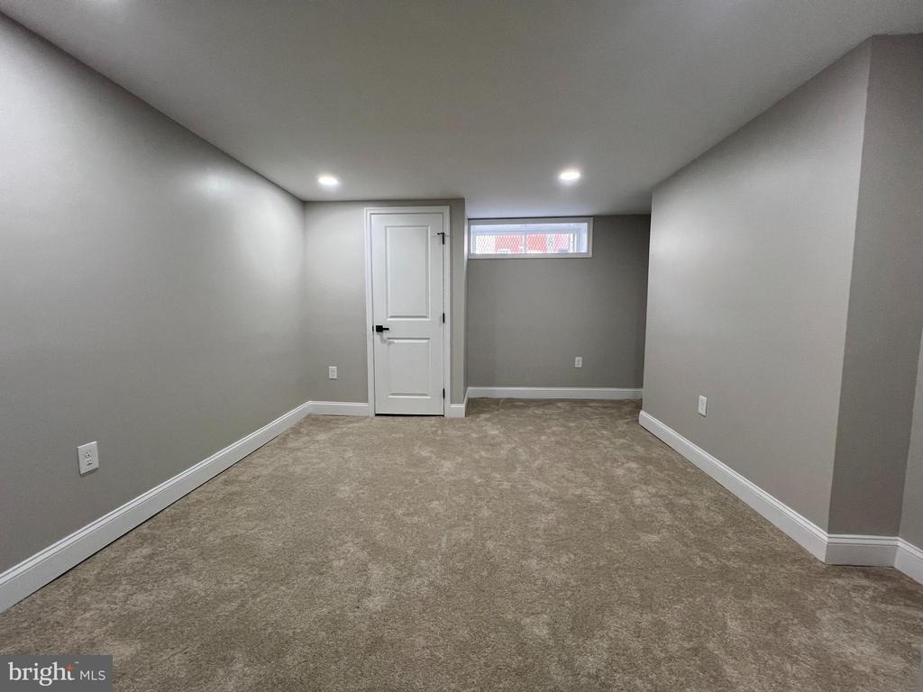 717 N Collington Avenue - Photo 15