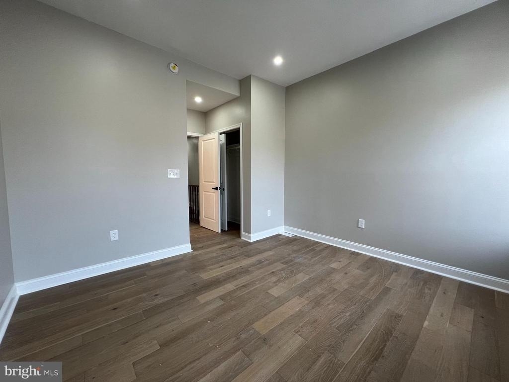 717 N Collington Avenue - Photo 33