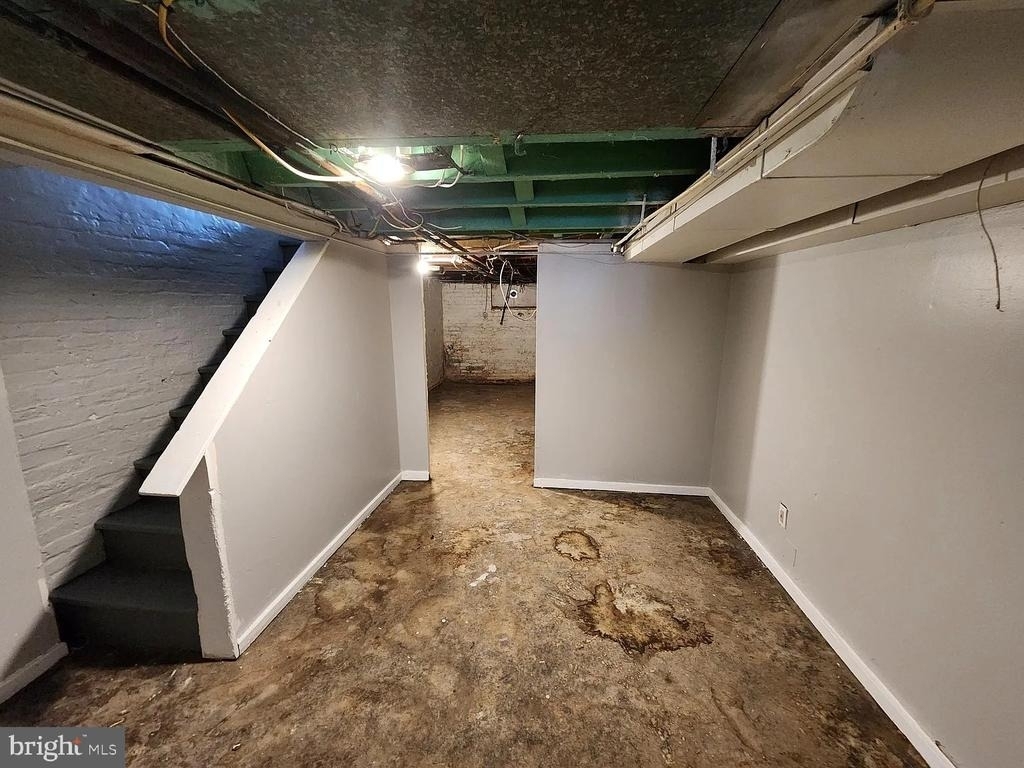 809 N Curley Street - Photo 9