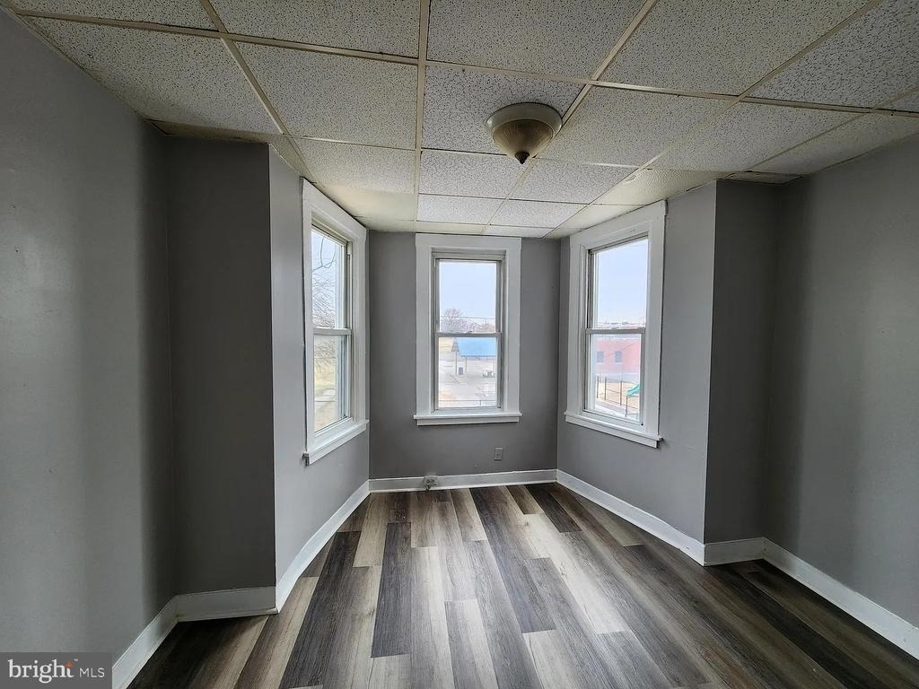 809 N Curley Street - Photo 5