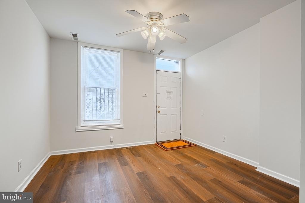 1138 W Lombard Street - Photo 3
