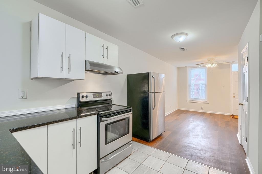 1138 W Lombard Street - Photo 5